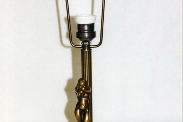Lámpák-csillár-falikar-asztali-álló